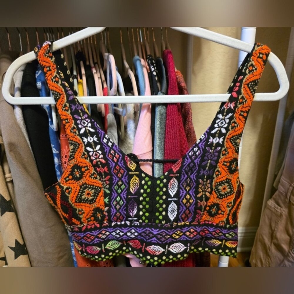 Urban Outfitters Staring At Stars Size Medium Multicolor Knit Crop Top